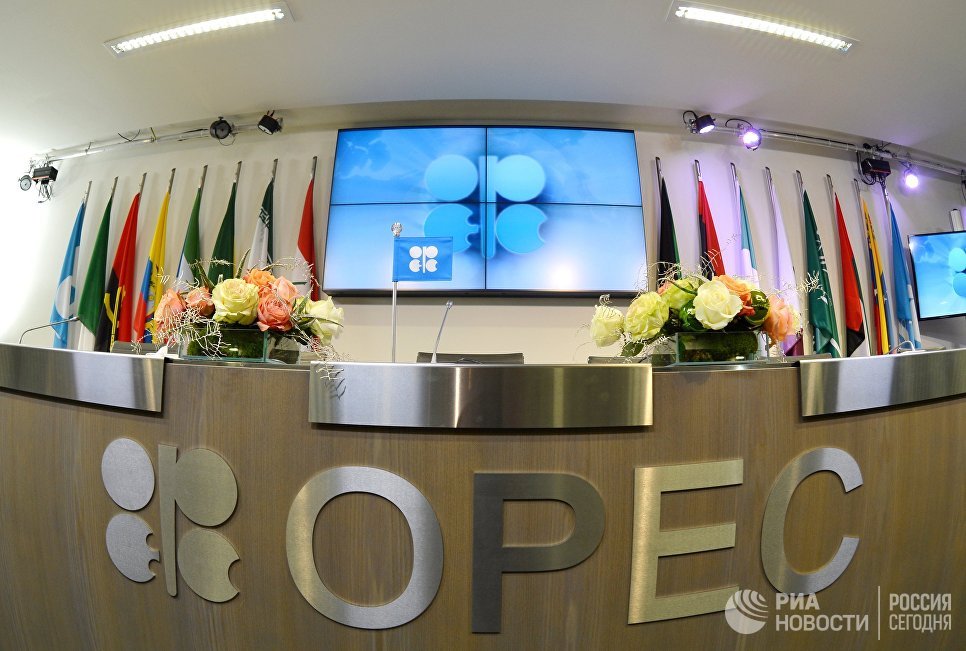 Берет свое: почему растет рубль и как долго это продлится