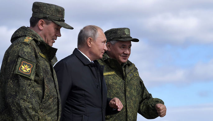 Шойгу пообещал проводить крупные военные учения каждые пять лет