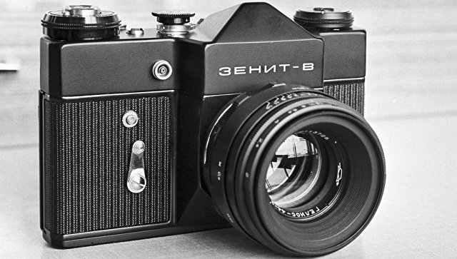 В России возродят производство легендарных фотоаппаратов "Зенит"