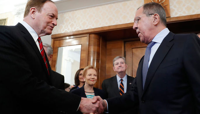 Politico: сенат США хотят защитить от «русских хакеров»