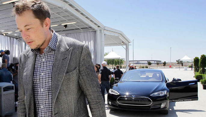 Акции Tesla рухнули на 13% после возбуждения дела против Маска