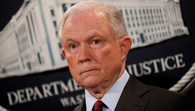 WSJ: генпрокурор США выясняет, не подавляют ли соцсети свободу слова