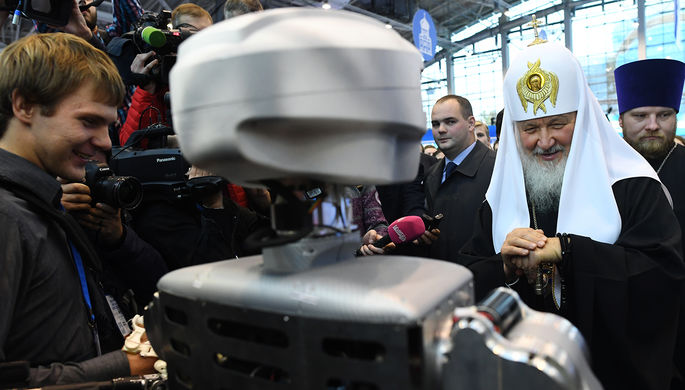 Патриарх Кирилл предупредил об опасности гаджетов