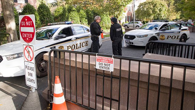 Клинтон и Обаме прислали посылку со взрывчаткой