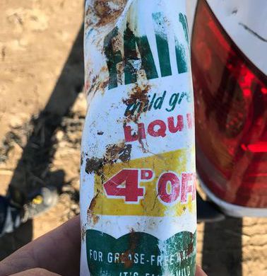 На британский берег выбросило банку Fairy возрастом полвека в отличной сохранности