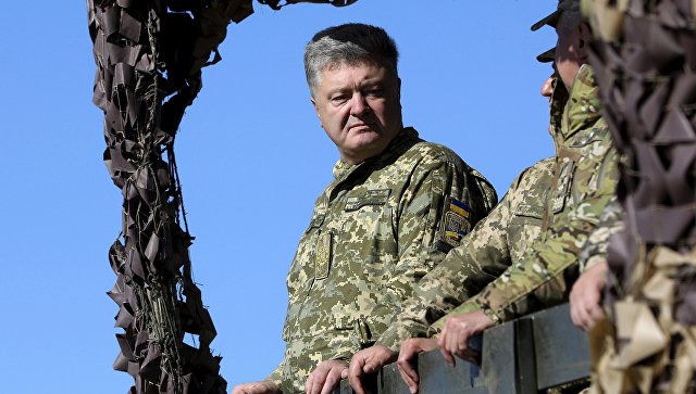 Порошенко поручил определить морскую границу с Россией