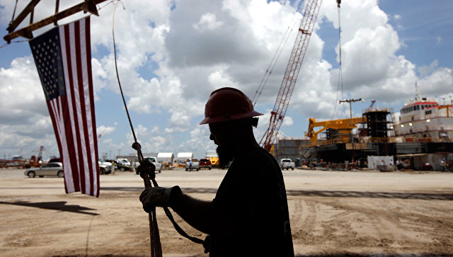 Кувейт прекратил экспорт нефти в США