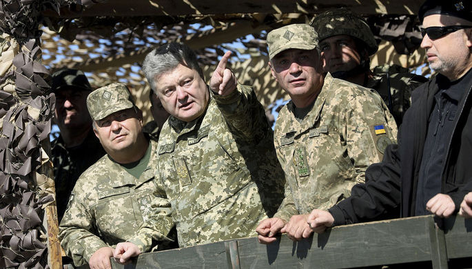 Порошенко обвинил Россию в авиаударах по Украине