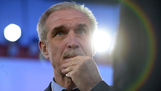 Ульяновский губернатор сократит зарплаты себе и чиновникам