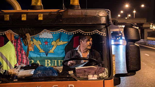 Водители фур рассказали об экономии времени в пути по Крымскому мосту