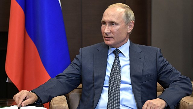 Нарышкин рассказал, когда Путин прыгал с парашютом 