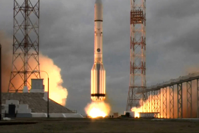 Источник назвал сроки последнего пуска «Протона»