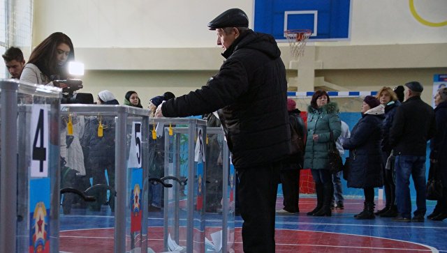 При высокой явке: в ДНР и ЛНР прошли выборы глав и депутатов республик