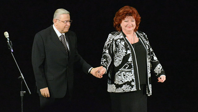 Суд снял арест со счета Петросяна в рамках раздела имущества