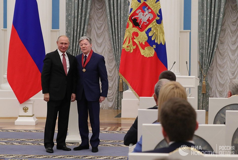 Путин: трудностей прибавляется, когда движешься вперед, но РФ их преодолеет