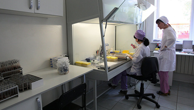 Опрос: большинство россиян толерантно относятся к больным СПИДом