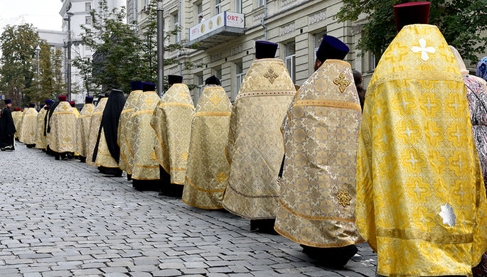 В УПЦ заявили о &laquo;незаконном&raquo; отстранении военных священников от службы