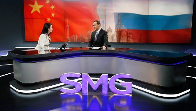 Медведев оценил объем электронной торговли между Китаем и Россией