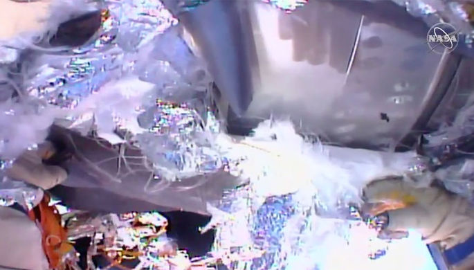 На внешней стороне МКС найдена затычка