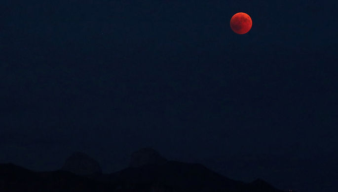 Роскосмос отложил полеты к Луне