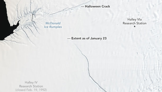 В Антарктиде откалывается айсберг размером с два Нью-Йорка