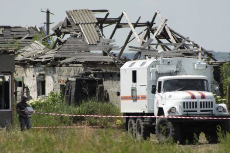 СК завел три дела из-за обстрелов мирного населения в Донбассе