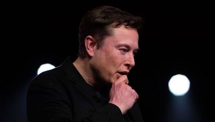 Илон Маск переписывался с подписчиками на русском