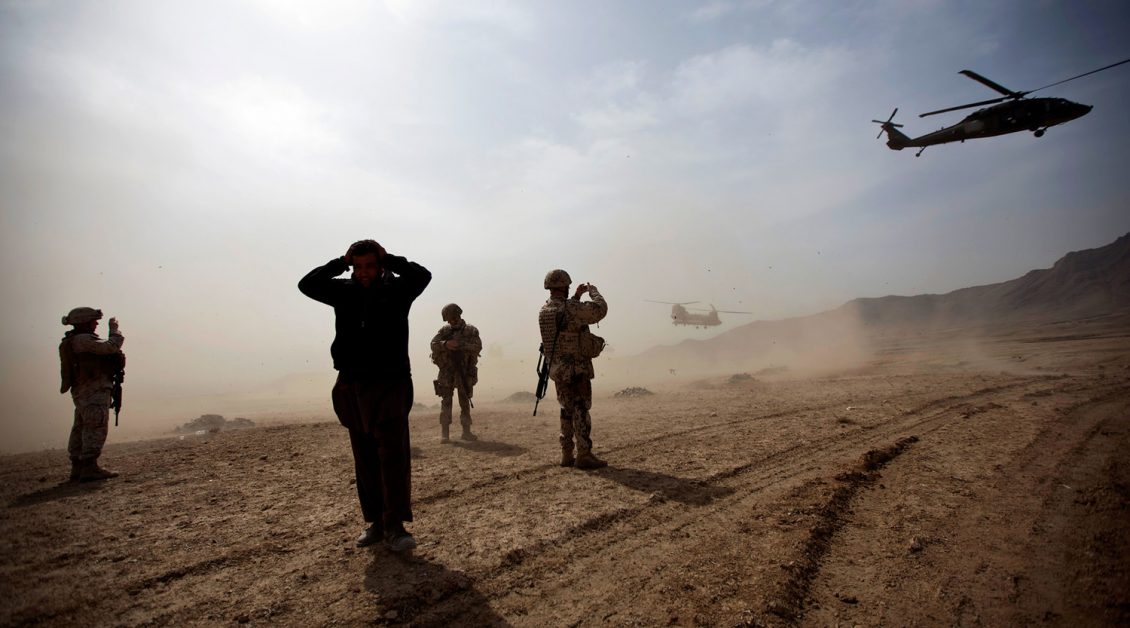 При ошибочном авиаударе погибли 17 полицейских в Афганистане