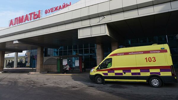 Казахстан приостановит пассажирские перевозки и авиасообщение с Китаем