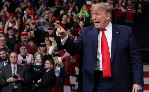 NYT нашла в мемуарах Болтона позицию Трампа по военной помощи Украине