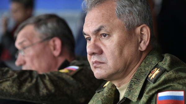Шойгу заявил, что не позволит очернять историю России