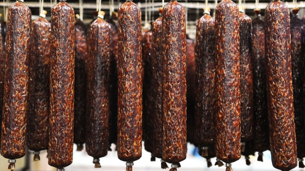 Диетолог Минздрава рассказал о безопасной порции колбасы