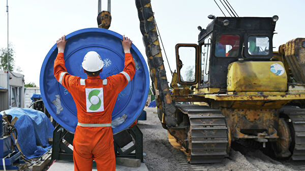 СМИ: "Газпром" попросил ФРГ снять ограничения газовой директивы ЕС