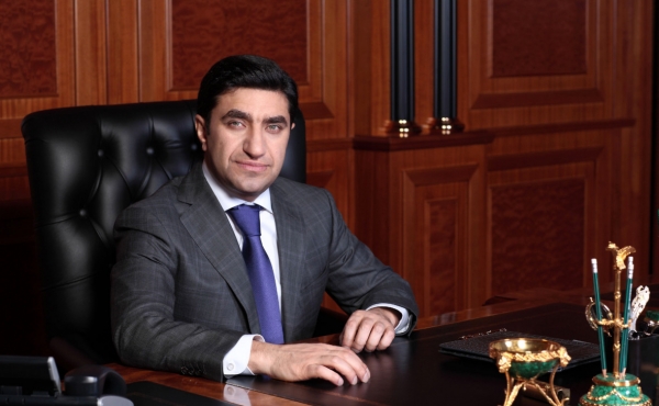 &laquo;Короли недвижимости&raquo; Нисанов и Илиев купили Центральный рынок в Москве :: Бизнес :: РБК