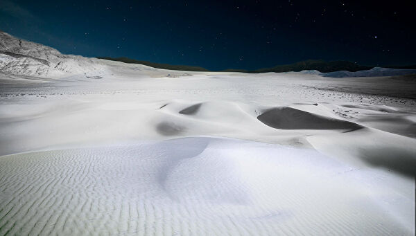 Космические метели. Ученые узнали, какой снег идет на других планетах