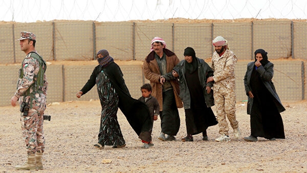 Более 740 тысяч беженцев вернулись в Сирию с конца сентября 2015 года Более 740 тысяч беженцев вернулись в Сирию с конца сентября 2015 года