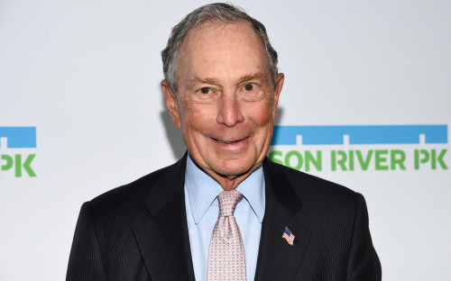 Блумберг потратил на рекламу четверть своего предвыборного бюджета