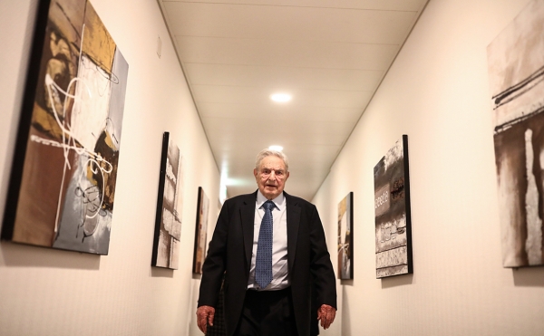 Сорос решил потратить $1 млрд на борьбу с авторитарными правительствами :: Бизнес :: РБК