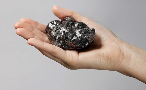 Louis Vuitton купил второй крупнейший алмаз в истории весом 1758 карат :: Бизнес :: РБК