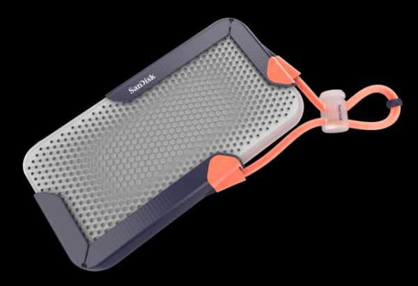 Создан внешний накопитель рекордной емкости