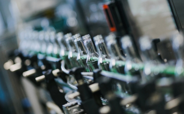 Суд в Нидерландах подтвердил право России на бренд водки Stolichnaya :: Бизнес :: РБК