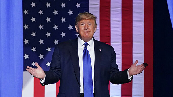 "Наихудшее в истории". Трамп оценил выступление Блумберга на дебатах