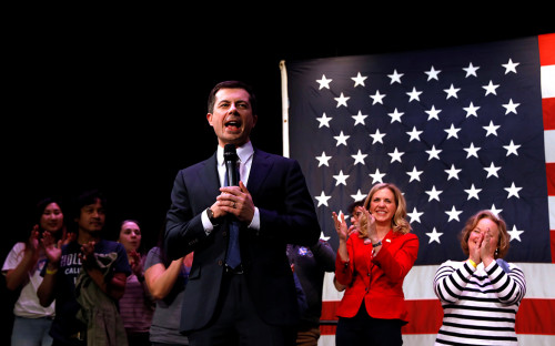 Трамп назвал сгоревший компьютер причиной проблем Демпартии с кокусами