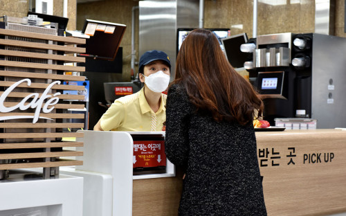 Европейские индексы просели максимально с 2016 года из-за коронавируса :: Бизнес :: РБК