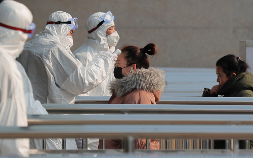 Moody's назвало коронавирус угрозой производителям алкоголя :: Бизнес :: РБК