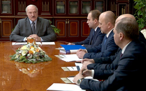 Помпео заявил о готовности США обеспечить Белоруссию нефтью &laquo;на 100%&raquo; :: Бизнес :: РБК