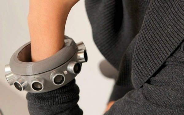 В США создали браслет, глушащий микрофоны