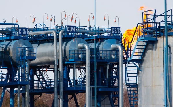 Правительство отказалось от введения налога на попутный нефтяной газ :: Бизнес :: РБК