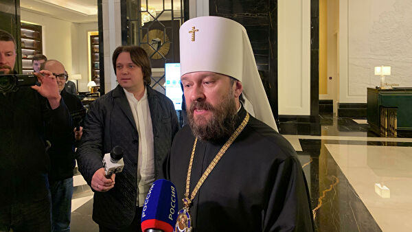 РПЦ не планирует сокращать число верующих на пасхальных службах