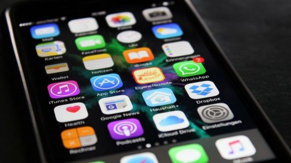 Apple будут продавать не более двух смартфонов в одни руки